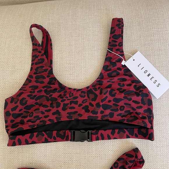 Lioness The Kourtney Bikini Set Red Leopard XS NWT - Picture 8 of 12